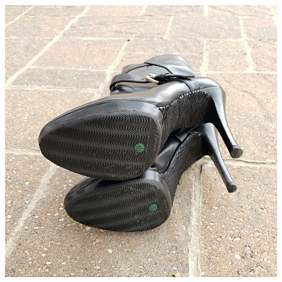 B Brian Atwood Factorium Leather Booties - Picture 7 of 10